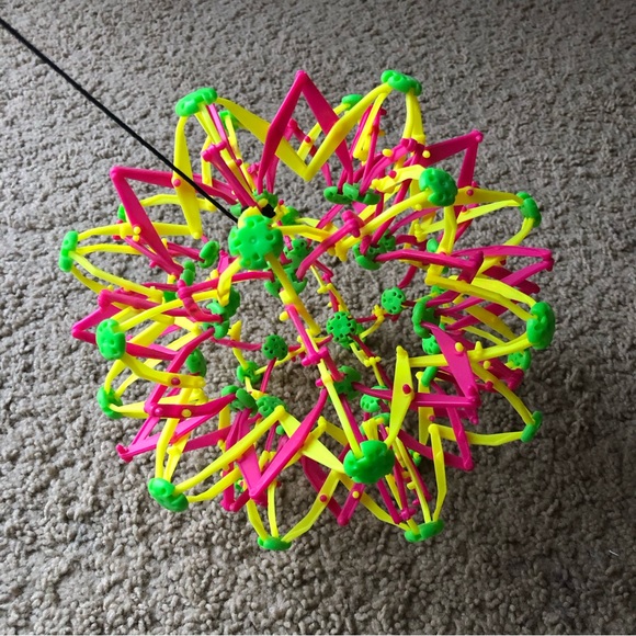 Expandable Breathing Ball - Picture 2 of 9